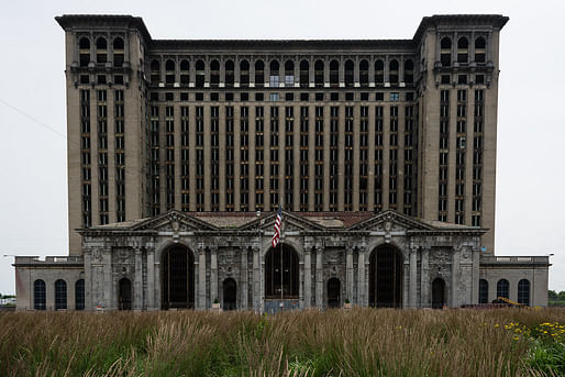 Nearly windowless and surrounded by razor wire, the Michigan Central Station in 2013. Photo: Johnathan Nightingale/<a href="https://www.flickr.com/photos/johnath/9203442503">Flickr</a>.