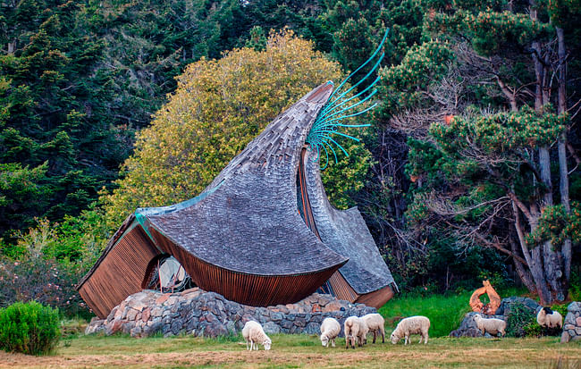 Exterior of Hubbell's Sea Ranch Chapel. Image- © Craig Tooley