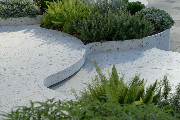 The gaps in the terrazzo mimic the natural lotus leaf texture ©Nancy Studio