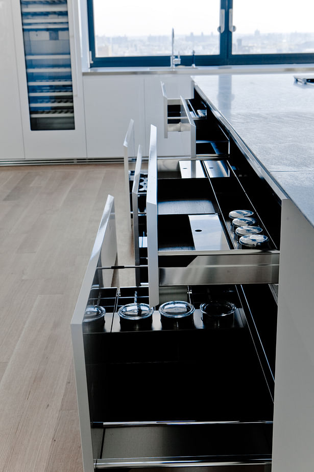 GLAM Kitchen - different storage solutions to maintain the Kitchen area clean and sleek.