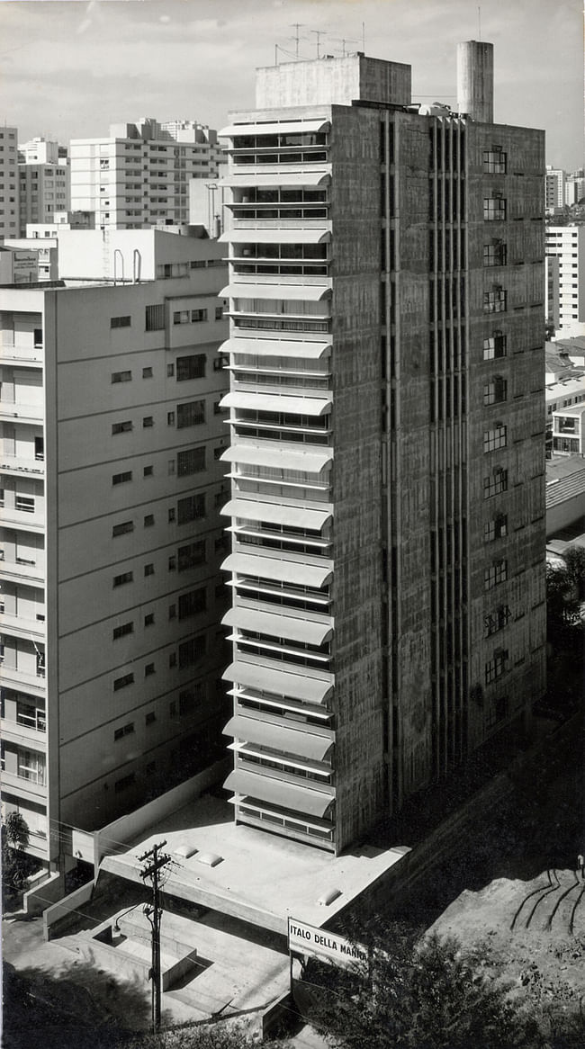 Edificio Guaimbê. Photo © Paulo Mendes da Rocha archive