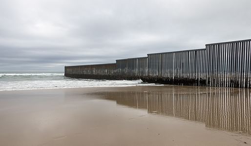 The Mexico-U.S. border wall at Tijuana, Mexico. Incredible. Photo © <a href="http://www.tomascastelazo.com/">Tomas Castelazo</a> / Wikimedia Commons / CC BY-SA 4.0