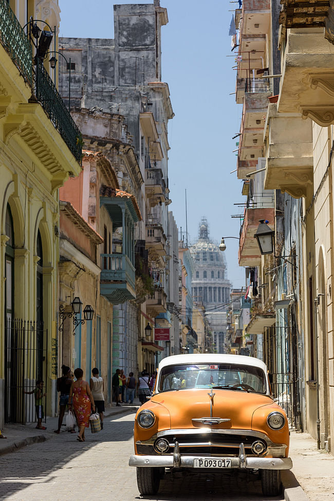 The Guardian's Oliver Wainwright writes that Havana's real estate micro-capitalism 'won’t be micro for much longer.' (Photo: Christophe Meneboeuf/Wikipedia)