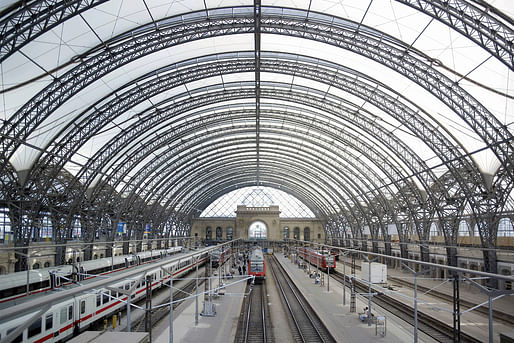 Hauptbahnhof - Main Railway Station in Dresden. Photo: Foster and Partners.