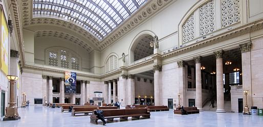 Chicago Union Station hall, image via wikimedia.org