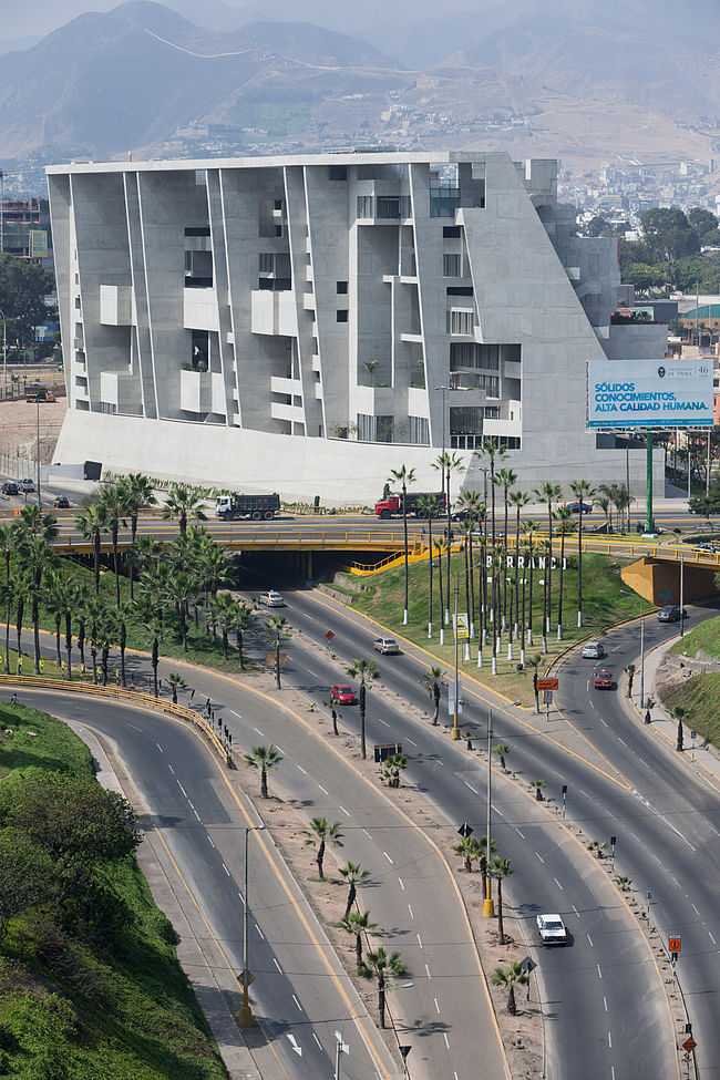 2014/2015 MCHAP Finalist: UTEC Campus by Grafton Architects, Lima, Peru. Photo: Iwan Baan.