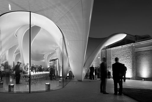 The Serpentine Sackler Gallery with its curvy, Zaha Hadid-designed extension (completed in 2013). Photo: Luke Hayes