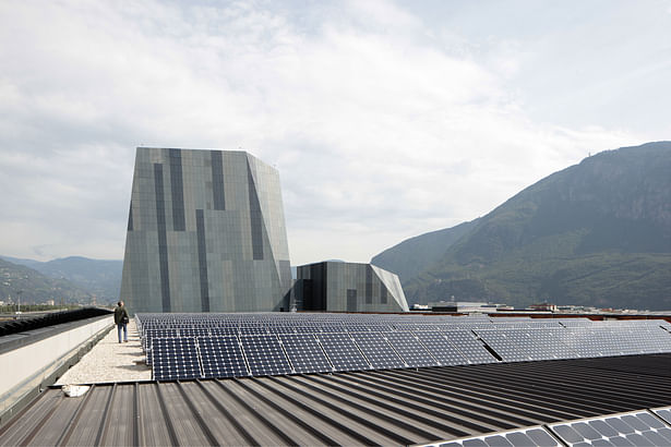 Salewa Headquarters, Photo by Alberto Sinigaglia