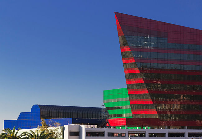 Red Building, Pacific Design Center in West Hollywood, CA by Pelli Clarke Pelli Architects; Photo: Jeff Goldberg/Esto 