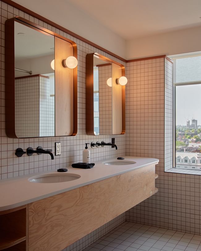 Suite bathroom. Photo credit: William Jess Laird