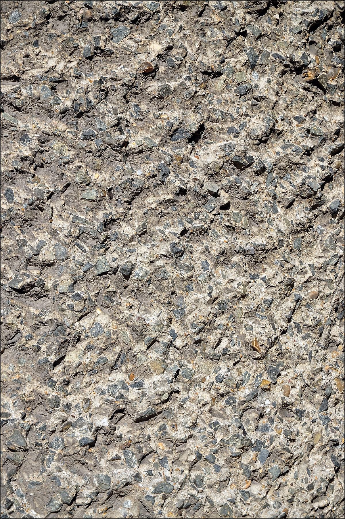 Recycled concrete shown to improve CO₂ absorption while matching strength, German study finds