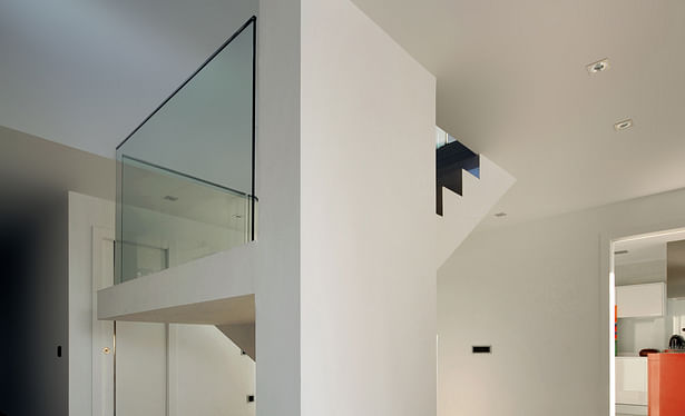 AQSO arquitectos office. Fragmented house. Staircase