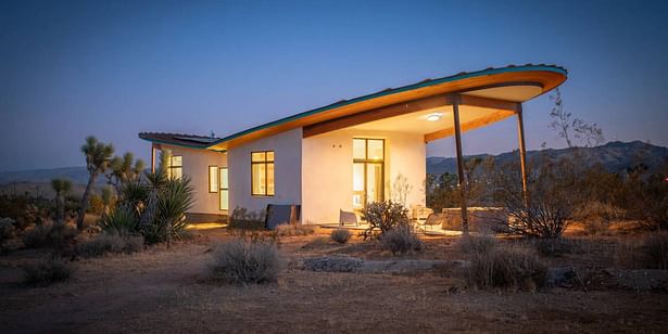 The recently completed strawbale structure in the Mojave.