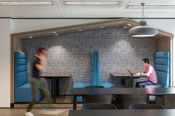 TNG Hong Kong - Cosy booth meeting spaces in an office interior design by Space Matrix