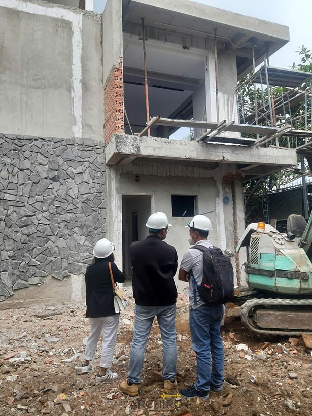 Minimizing Construction Waste - Recycling Over Demolition During the renovation of Yacht Villa Saigon, Archiro’s team of architects and engineers prioritized maximizing the use of the existing solid structural framework to avoid unnecessary demolition. This decision significantly reduced construction waste and optimized resource usage, as demonstrated below: Recycling construction waste: Materials removed during renovation were reused to elevate garden areas eroded by the river. This...