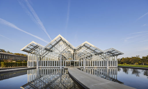 Exterior View, West Conservatory. Image by Albert Vecerka/Esto. Courtesy of WEISS/MANFREDI.