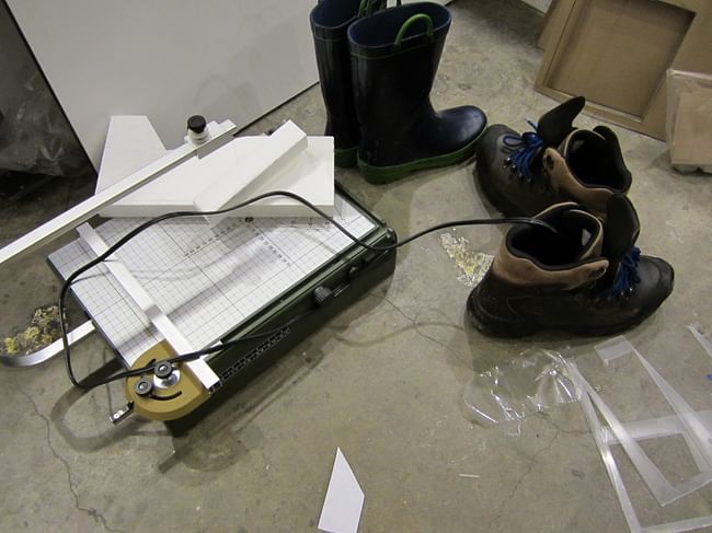 Charging the foam cutter with a boot (it works).