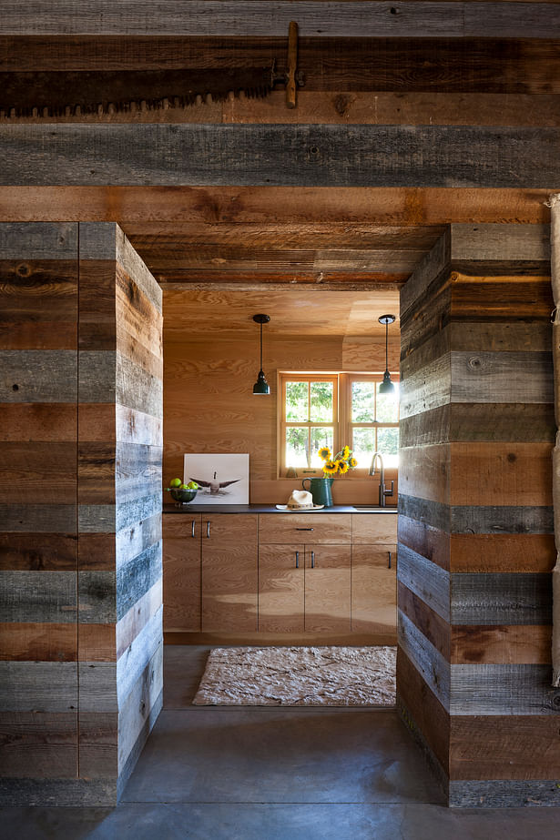 Cabins in Eastern Washington (Photo: John Granen) 