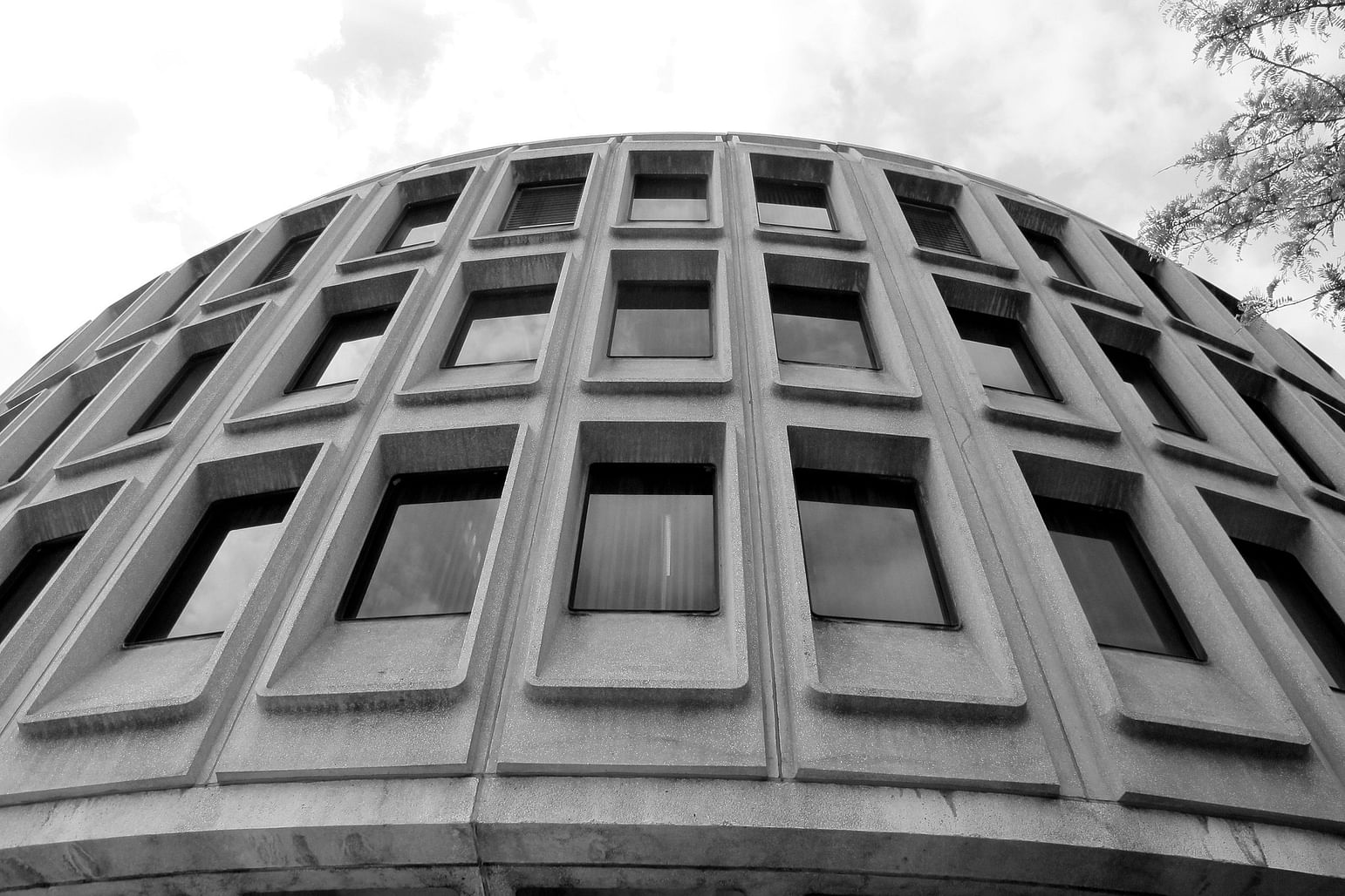 Philly s Infamous Police Headquarters Faces An Uncertain Future As A philly-s-infamous-police-headquarters-faces-an-uncertain-future-as-a