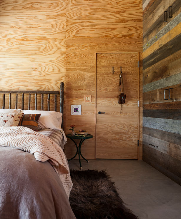 Cabins in Eastern Washington (Photo: John Granen) 