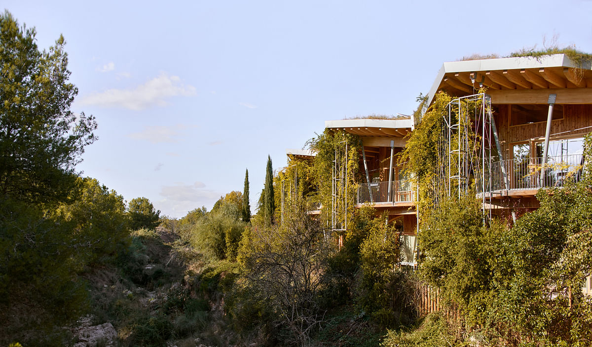 Imagine Montessori School by Gradolí & Sanz Arquitectes