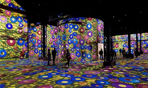 The La Halle space at Atelier des Lumières, Paris. Image: E Spiller.