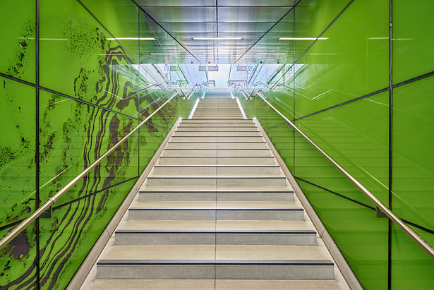 Access stairs Graf-Adolf-Platz Metro Station