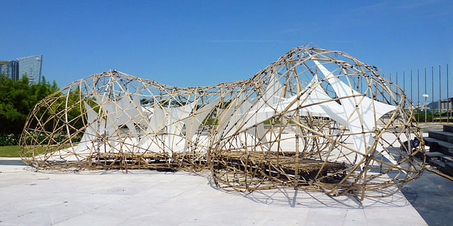 Perspective - Split bamboo woven into a continuous Metaball surface