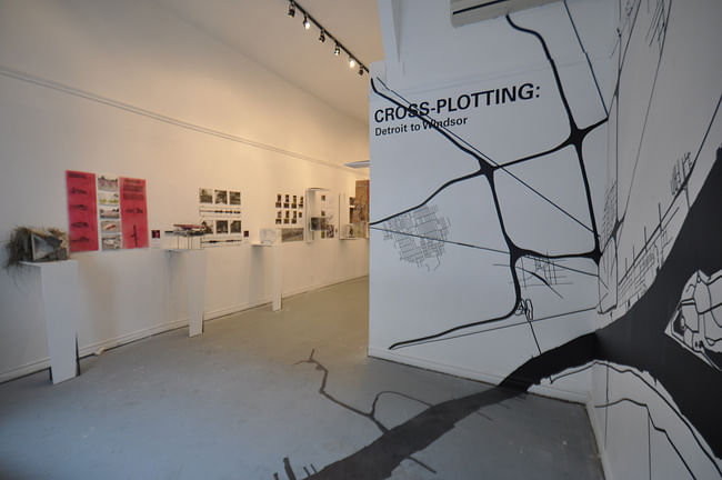 Cross-plotting- Detroit to Windsor exhibition via hsolie