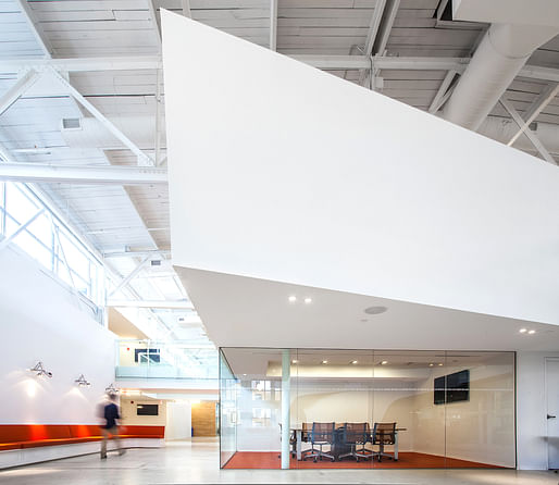 Cossette Interior. View of internal street (in joint venture with Teeple Architects Inc.). Image Credit: Scott Norsworthy.