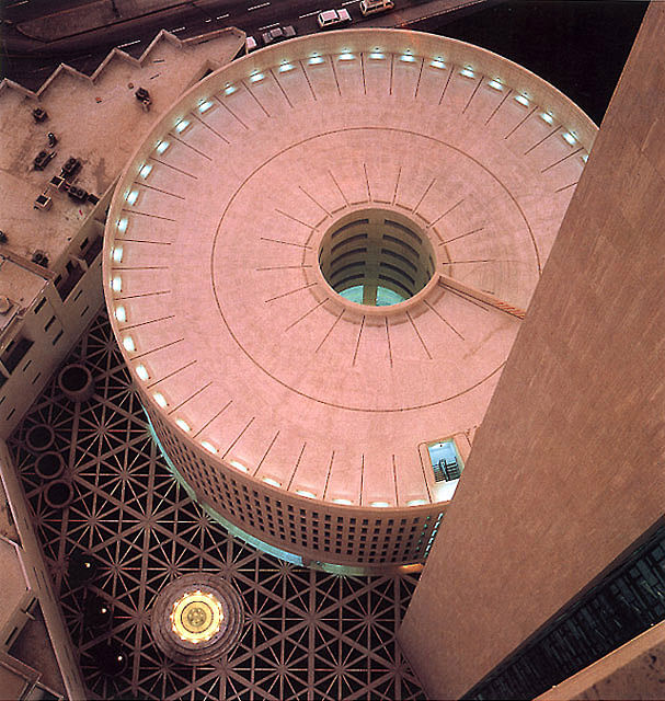 National Commercial Bank, Jeddah, Saudi Arabia, 1983 Photo by Wolfgang Hoyt:ESTO