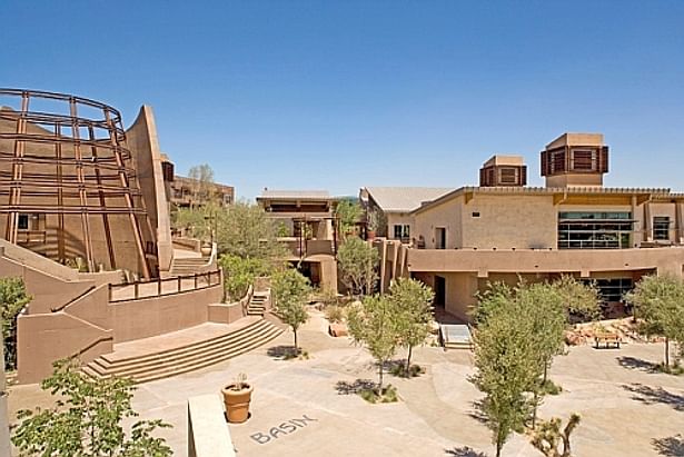 desert living center