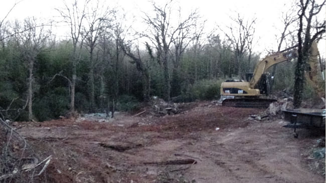 Demolition of the Bavinger House, shared on the Save Wright forum (screenshot by the author for Hyperallergic).