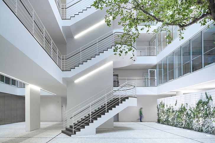 City Green Court in Prague, Czech Republic by Richard Meier & Partners Architects © Yohan Zerdoun