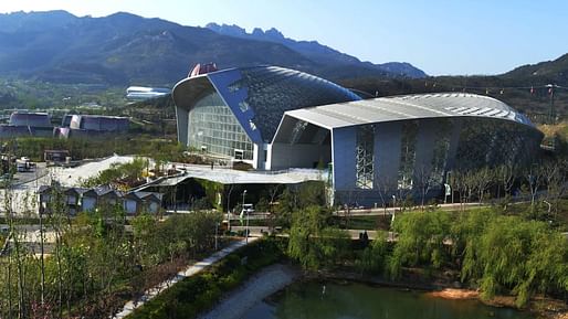 In 2012, HKS won the architectural competition for the central conservatory building of the 2014 Qingdao International Horticultural Expo, but as the firm says, they were never compensated and the design was stolen and executed by a Chinese firm. Image via <a href="https://www.cnn.com/travel/article/qingdao-horticultural-expo/index.html">CNN Travel</a>