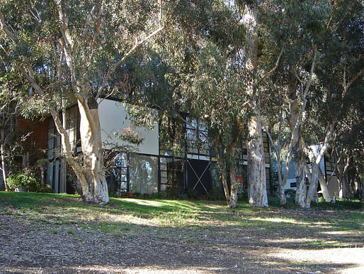 Eames House. Wikimedia Commons