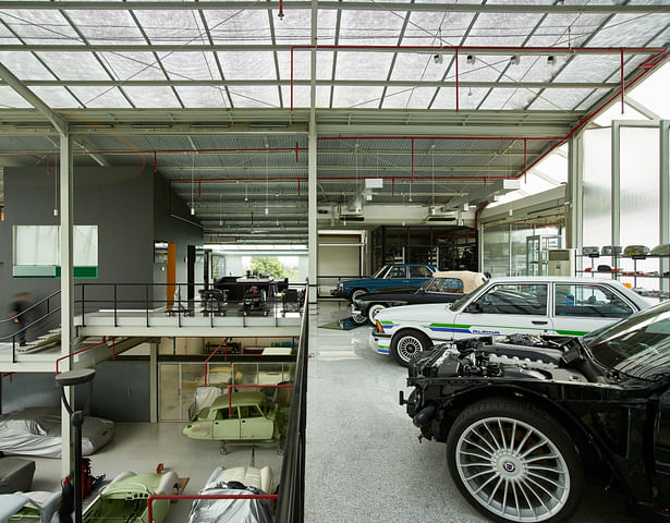 Upper gallery space for restored cars Image © Eric Dinardi