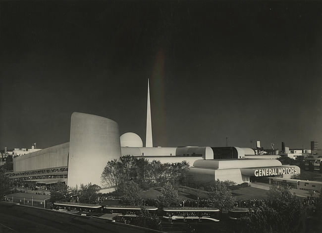 Richard Garrison, GM Highways and Horizons building with obelisk, ca. 1939. Image courtesy of the Edith Lutyens and Norman Bel Geddes Foundation / Harry Ransom Center