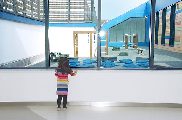 Ample vistas and natural light provide a connection between indoor and outdoor learning 