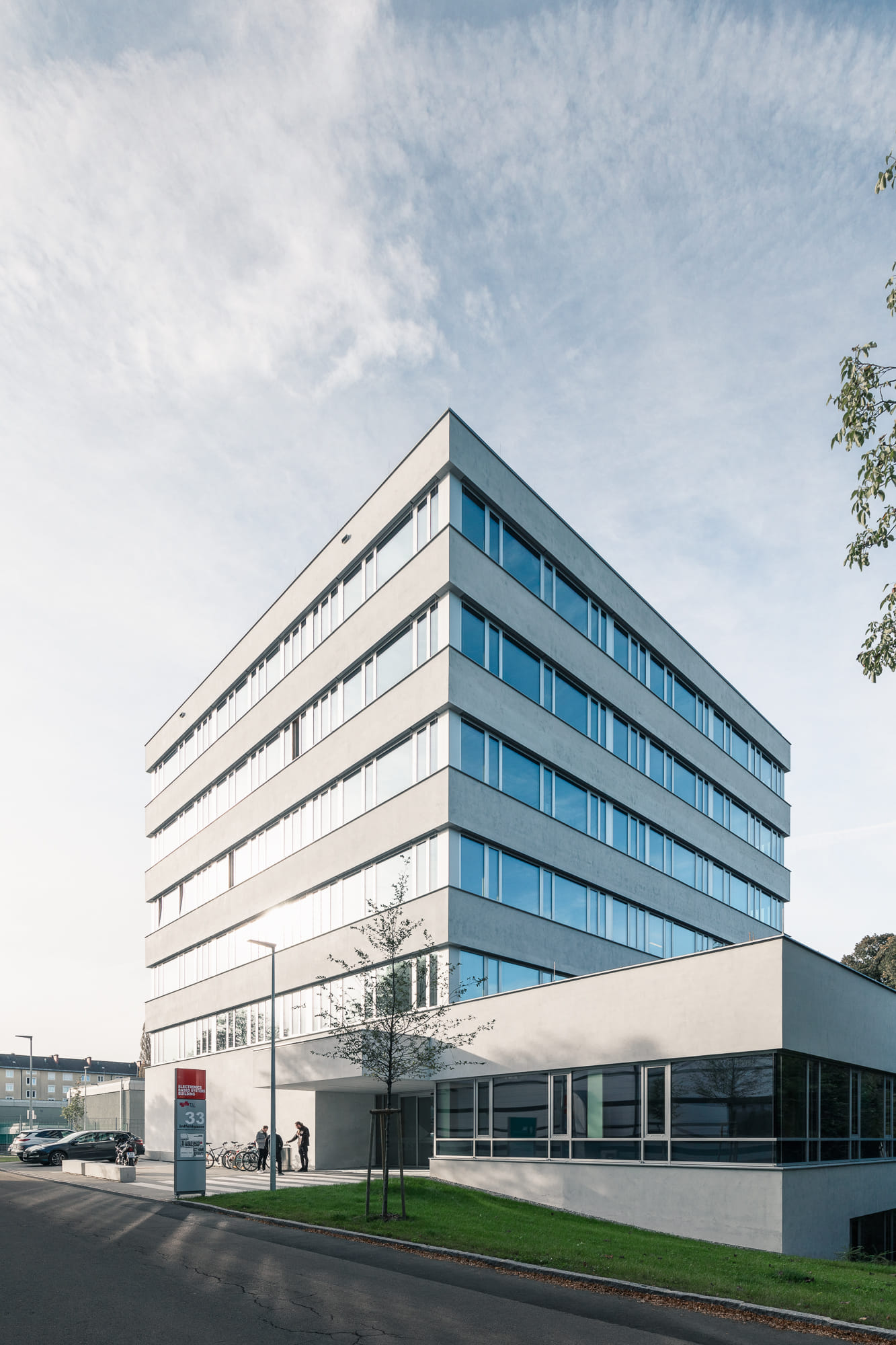 EBS – Electronic Based Systems Center | AllesWirdGut | Archinect