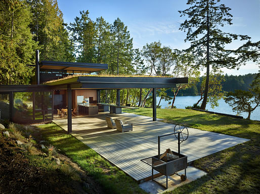 Pole Pass Retreat by Olson Kundig. Photo: Benjamin Benschneider.