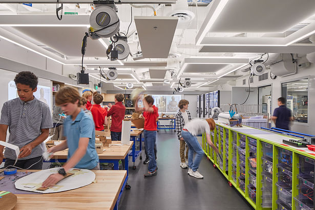 Town School for Boys - Engineering Studio (Photo: Mikiko Kikuyama)