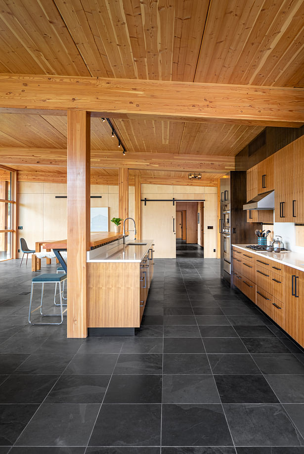 Berm House, kitchen to hall, Benjamin Drummond