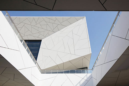 Henning Larsen has completed work on a new opera house for Hangzhou, China. Image courtesy of Philippe Rualt.