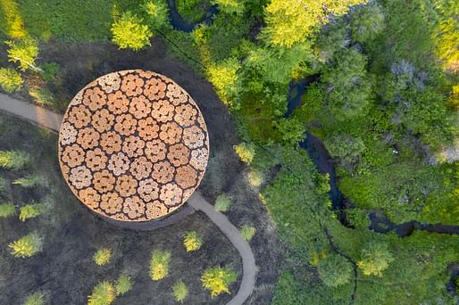 Architect Francis Kéré has completed a piney pavilion at the Tippet Rise Art Center in Montana. Image courtesy of Iwan Baan, Tippet Rise Art Center.