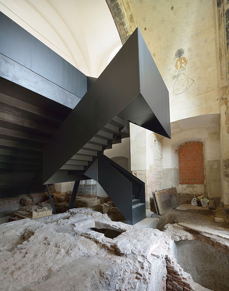 Staircase and archaeological work. Photo by Miran Kambič