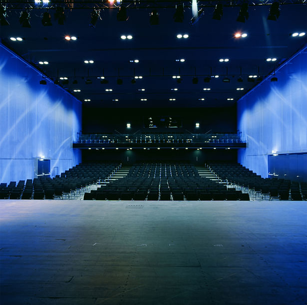 Auditorium LED installation