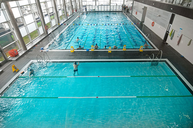 Sport Complex and Swimming Center in Barreiro (Vigo. Spain) NAOS ARCHITECTURE