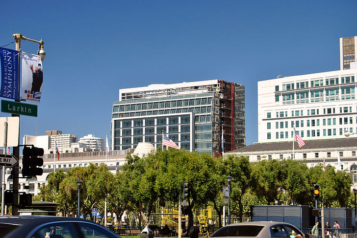 View of rear of 525 Golden Gate looking north/northeast from San Francisco Civic Center Plaza (Photo: Nam Henderson)