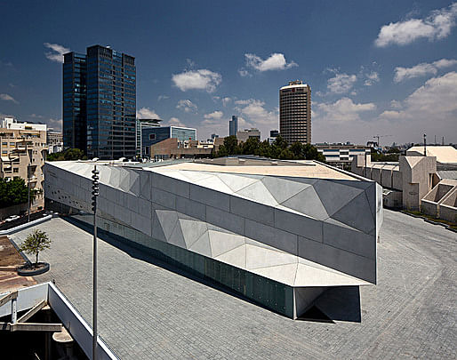 Herta and Paul Amir Building at the Tel Aviv Museum of Art by Preston Scott Cohen, Inc., with photographs by Amit Geron